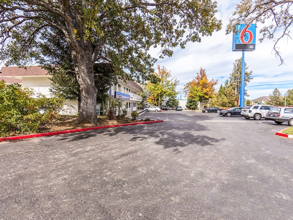 Motel6 Yreka, CA 48/62