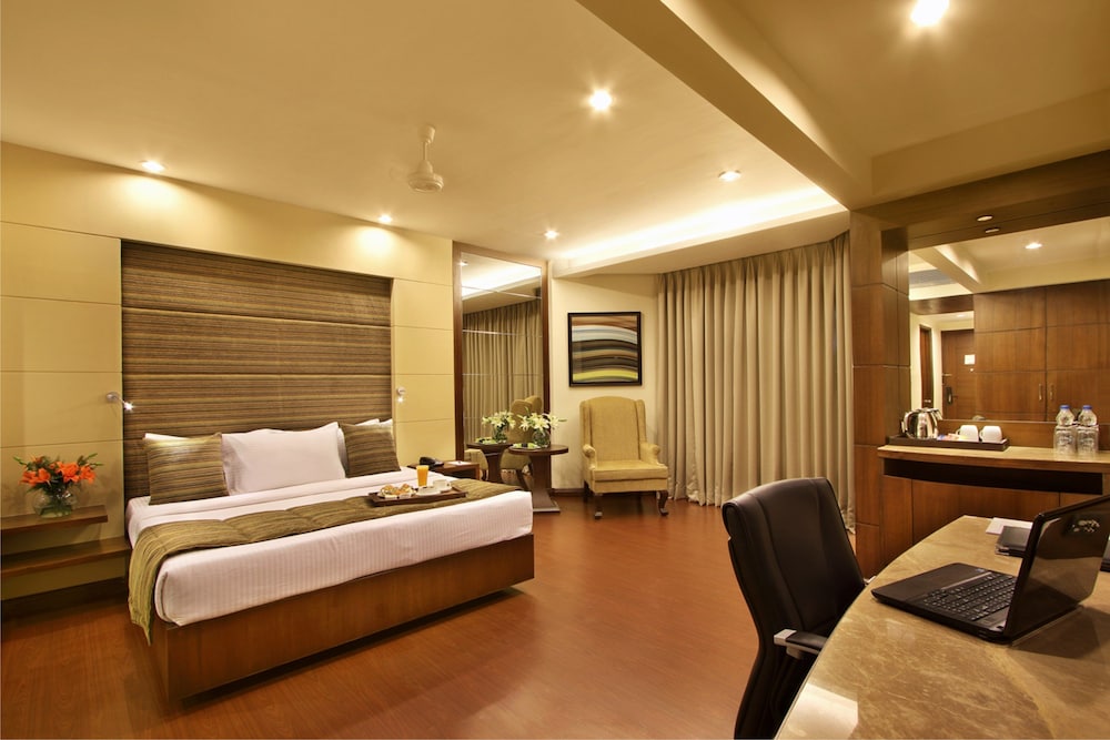 Hotel Express Residency Vadodara 13/46