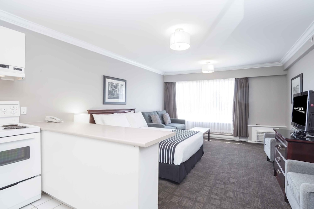 Sandman Hotel & Suites Prince George 13/47