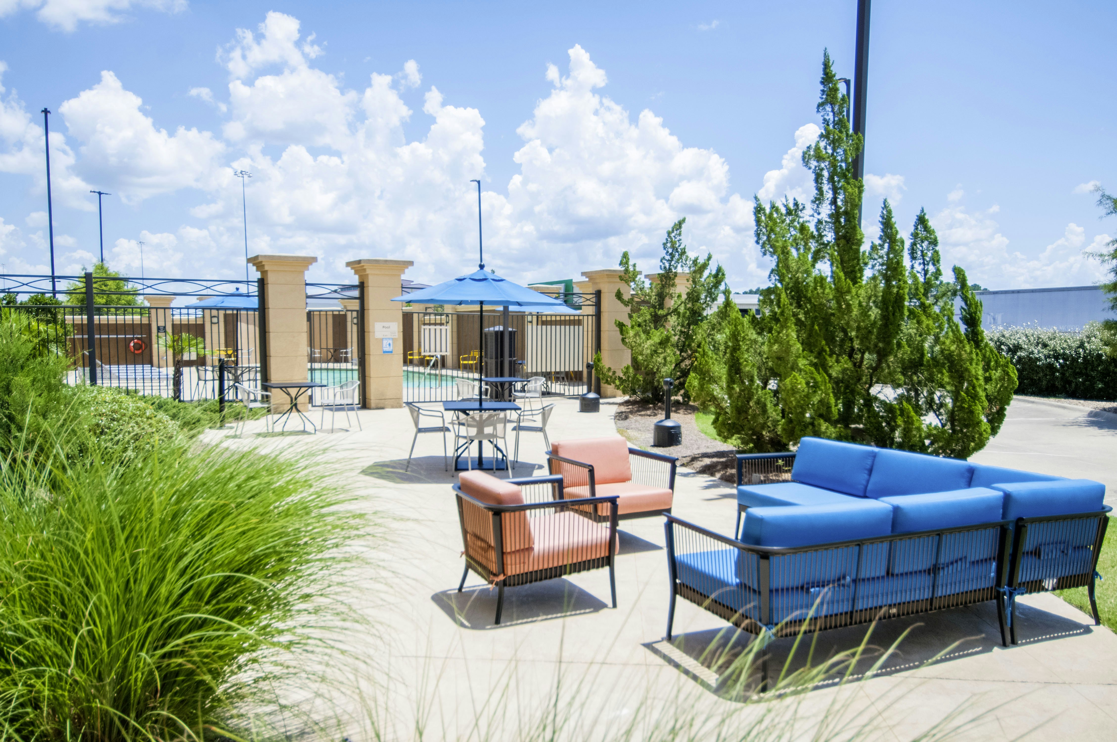 Hampton Inn West Monroe 53/53