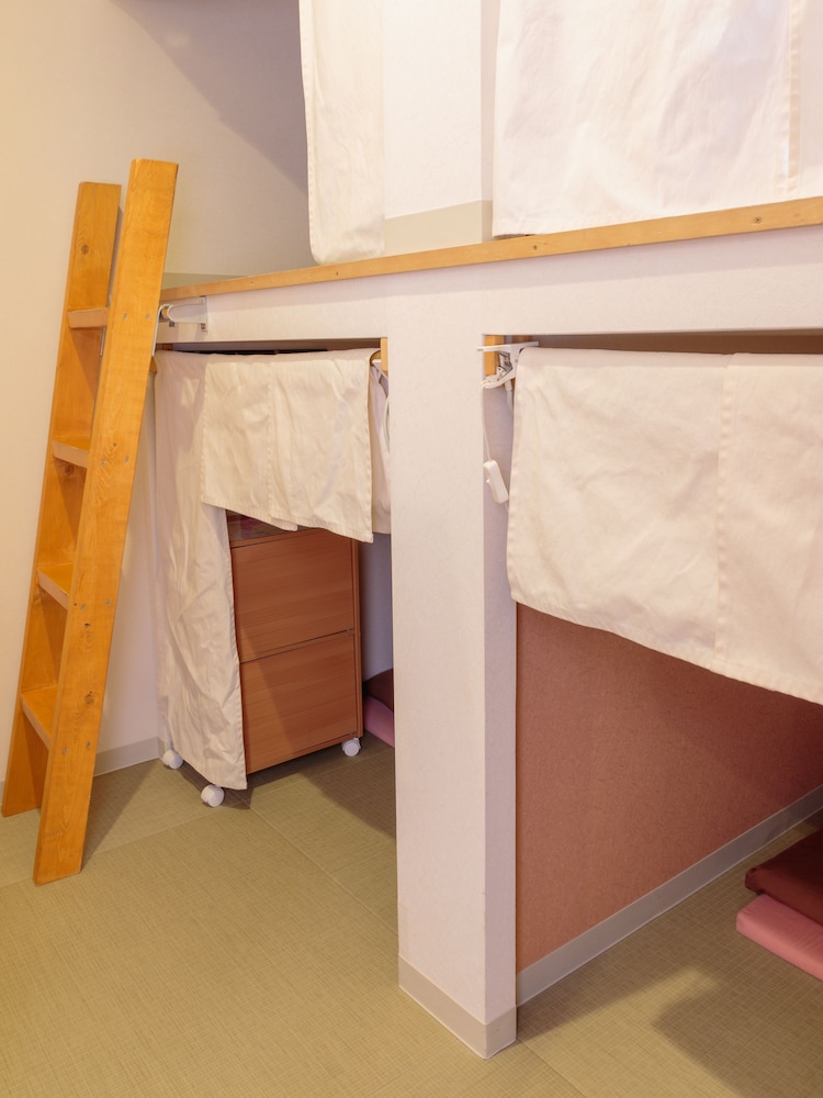 J-Hoppers Hiroshima Guesthouse photo5