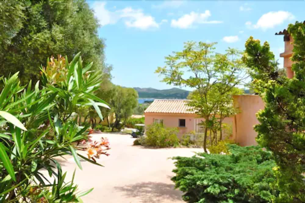 Hotel Maora Village 37/48