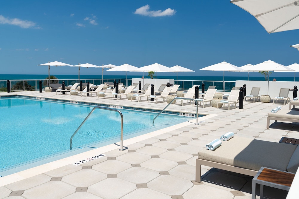 Element Melbourne Oceanfront 54/57