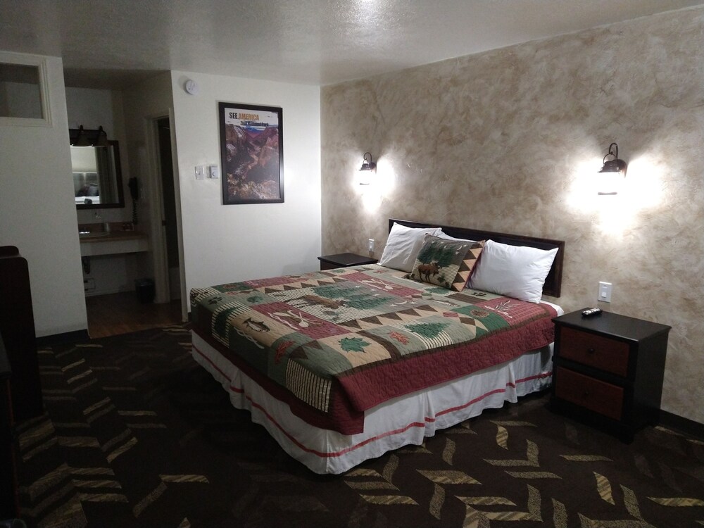 High Desert Inn 14/52
