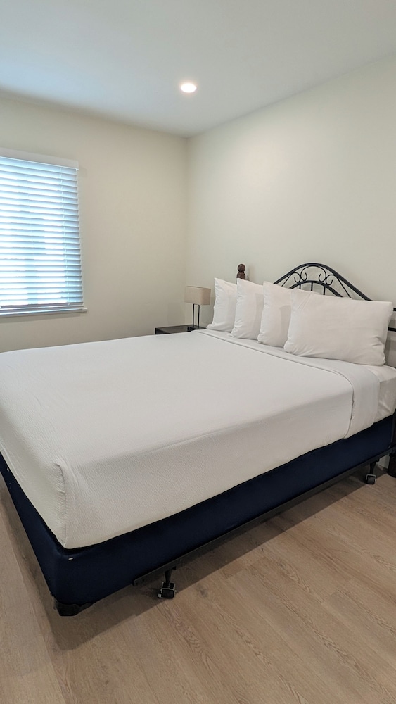 Rest Haven Motel 14/49