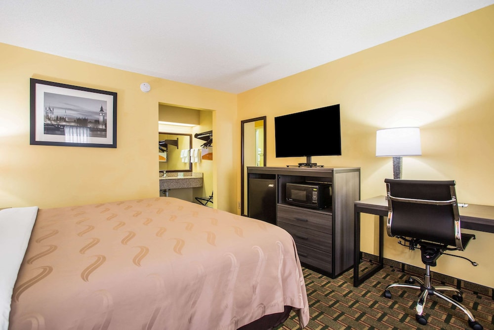 Quality Inn White House 16/38