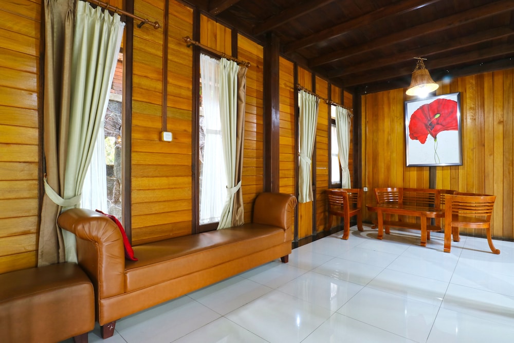 Villa Gardenia Bandung [VR] 5/60