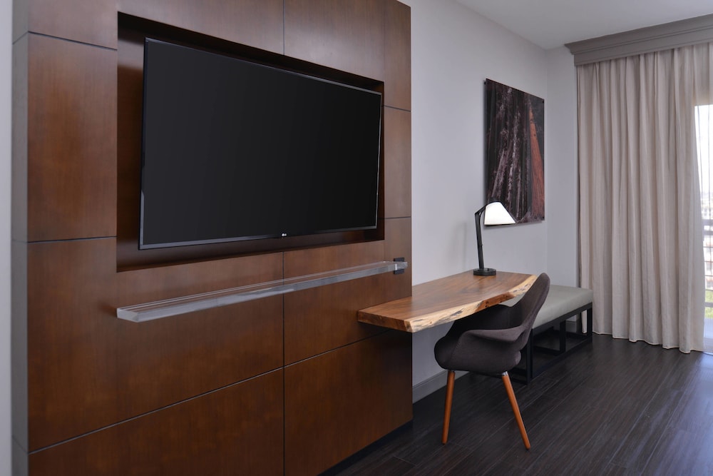 Visalia Marriott at the Convention Center 39/42