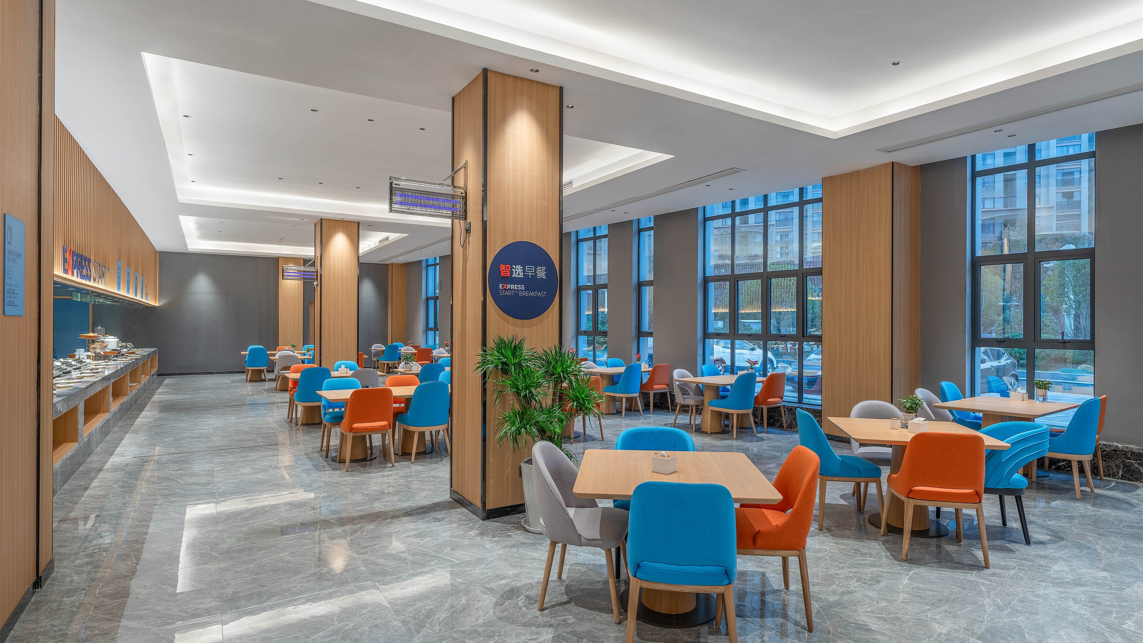 Holiday Inn Express Huangshi Cihu Lake 23/37