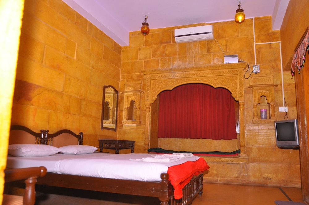 Gorakh Haveli 15/30