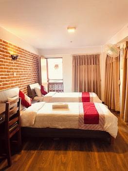 Deluxe, King Bed, Valley View