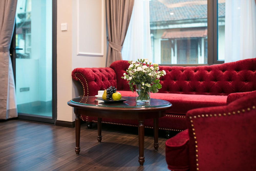 Flora Centre Hotel & Spa 58/70