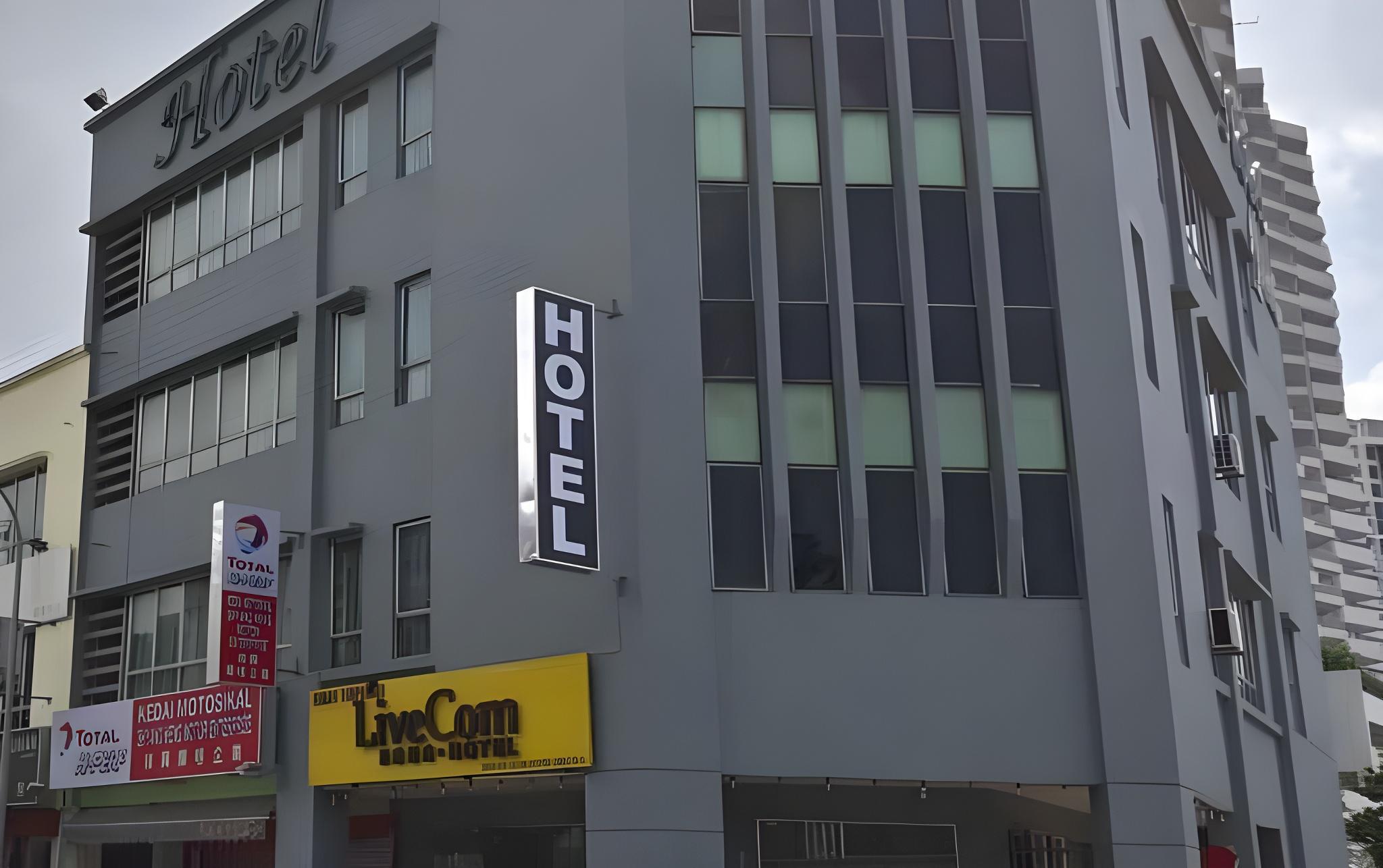 Live Com Hotel 2/30