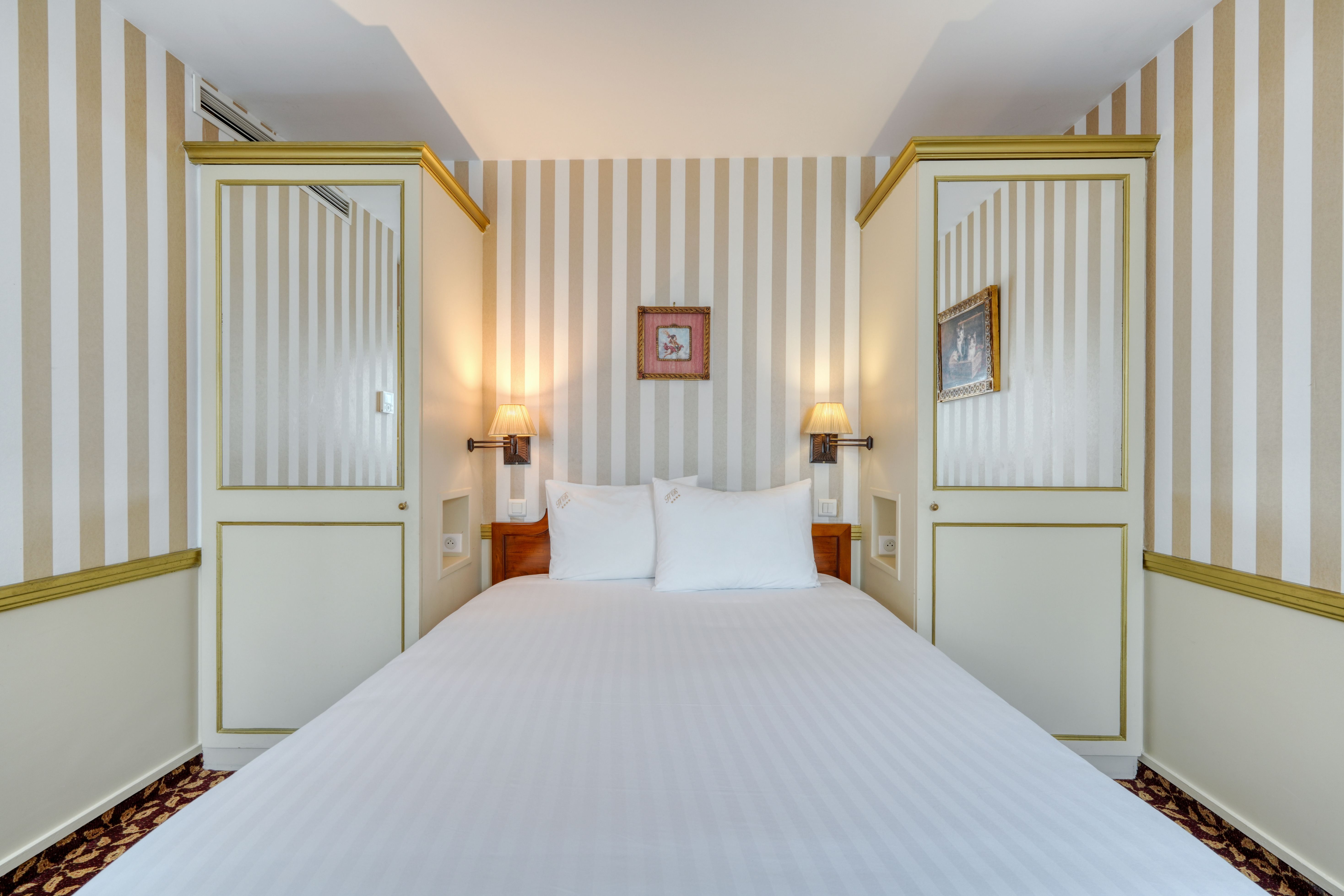 غرفة قياسية بسرير مزدوج، Hotel Belfast 5/10