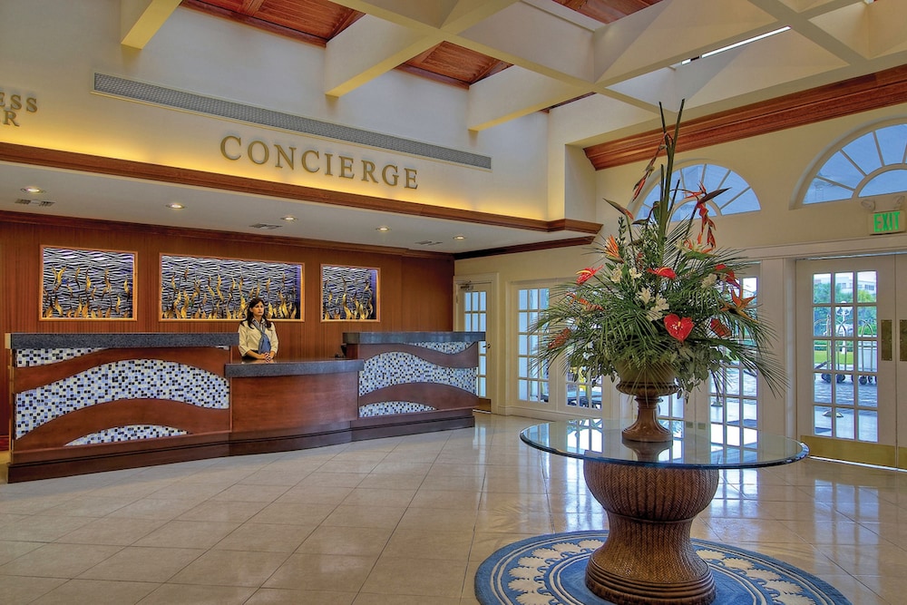 Tradewinds Island Grand Resort 8/65