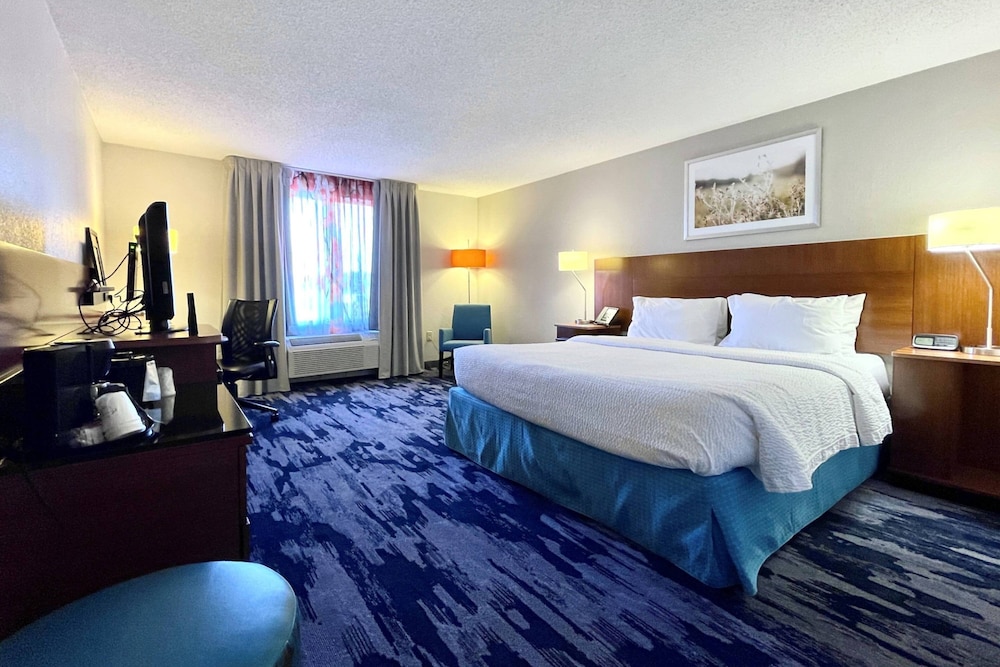 Fairfield Inn and Suites Jackson Airport 10/27