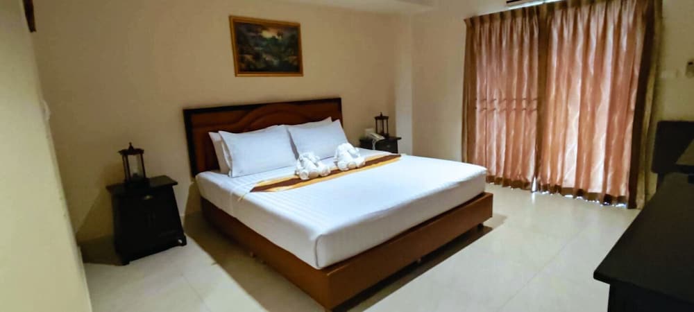 Rayong Lanna Hotel 22/56