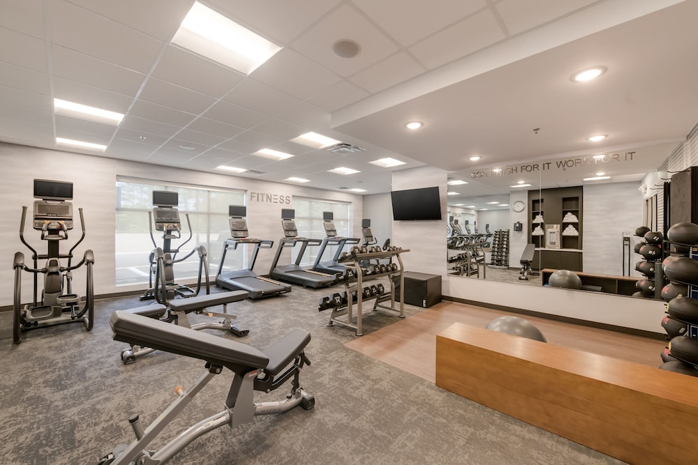Fairfield Inn & Suites by Marriott Virginia Beach Town Center 9/20