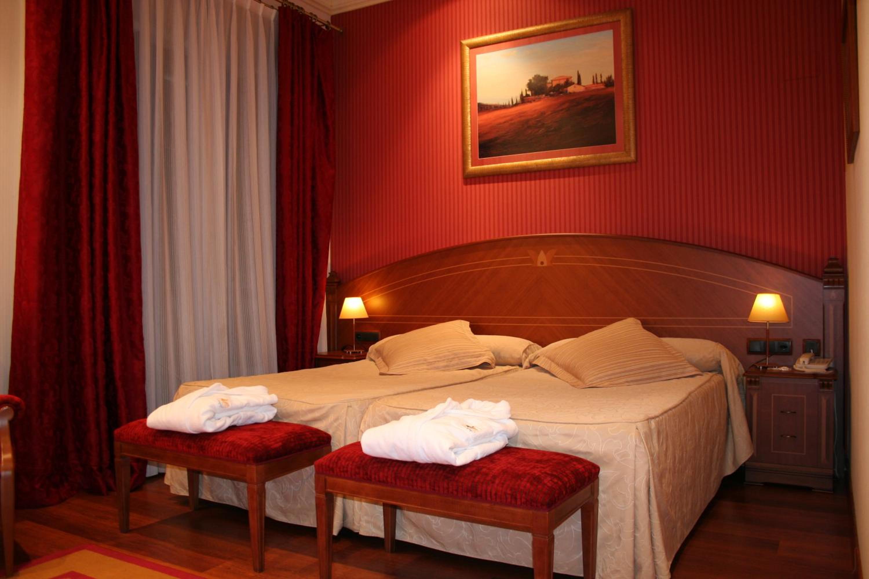 غرفة بسرير مزدوج، Hotel Palacio De La Magdalena 5/10