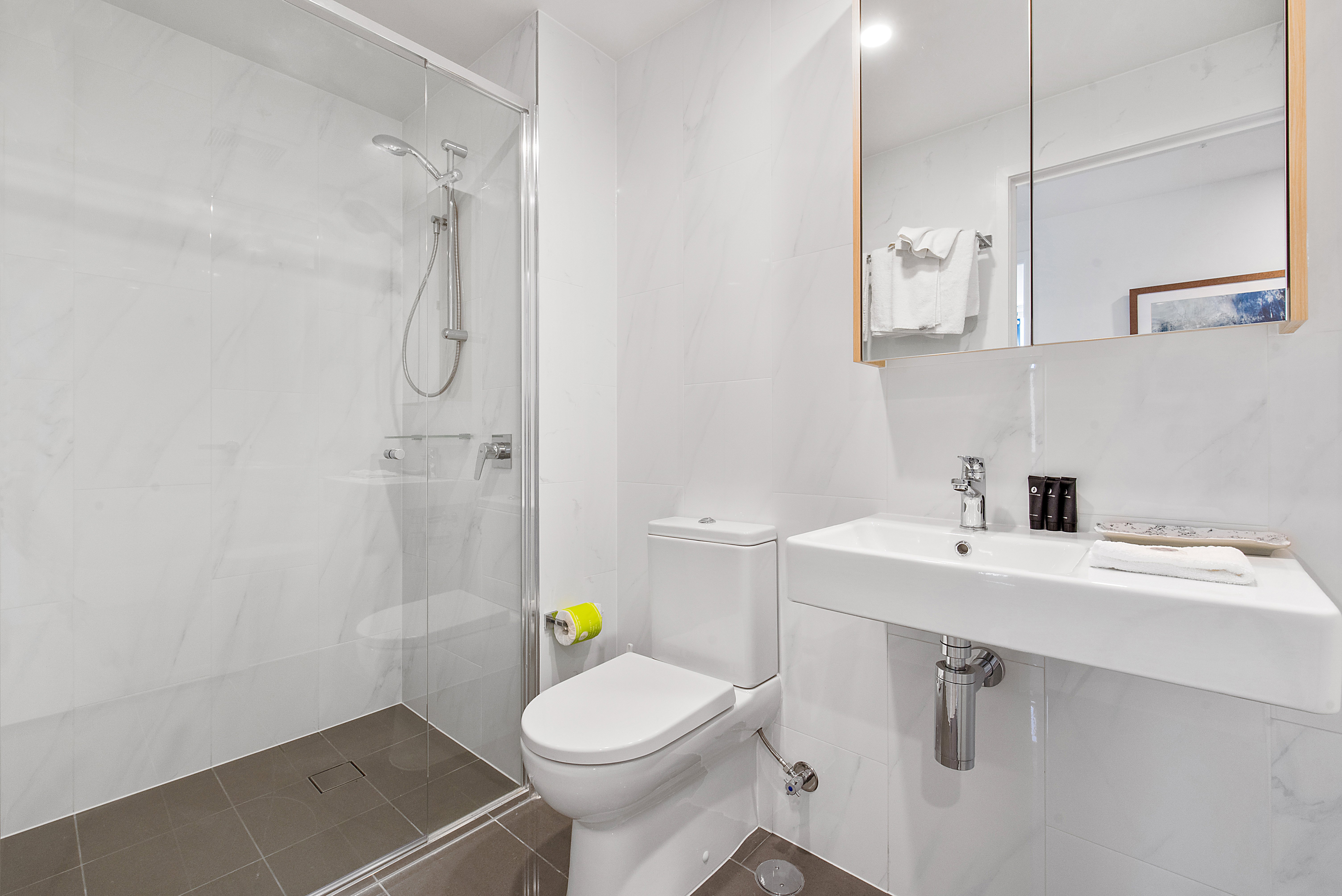 2 BEDROOMS, APARTMENT, 2 BATHROOMS