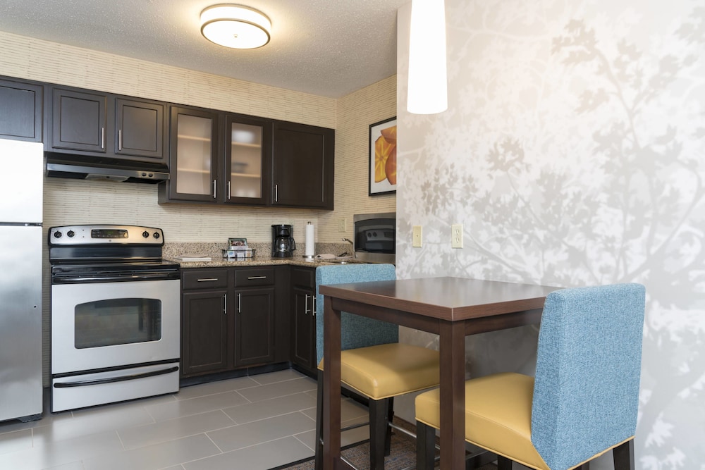 Residence Inn Grand Rapids West 36/40