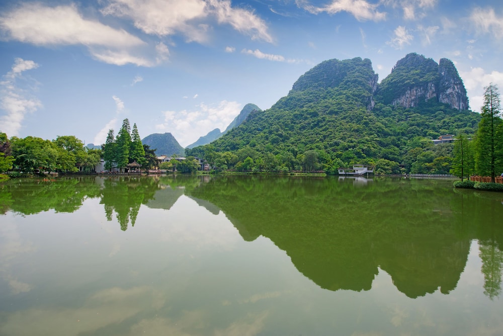 Peach Blossom River Resort 38/50