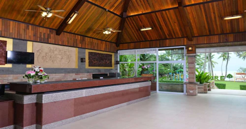Phangan Bayshore Resort 10/69