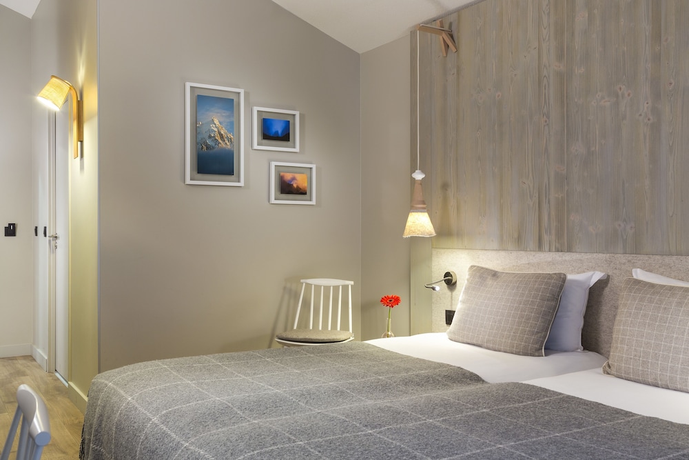 Heliopic Hotel Spa 25/72