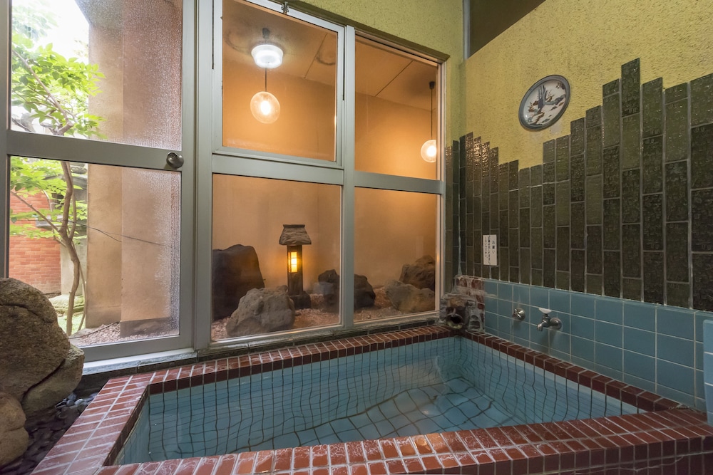 Oka Hotel 37/57