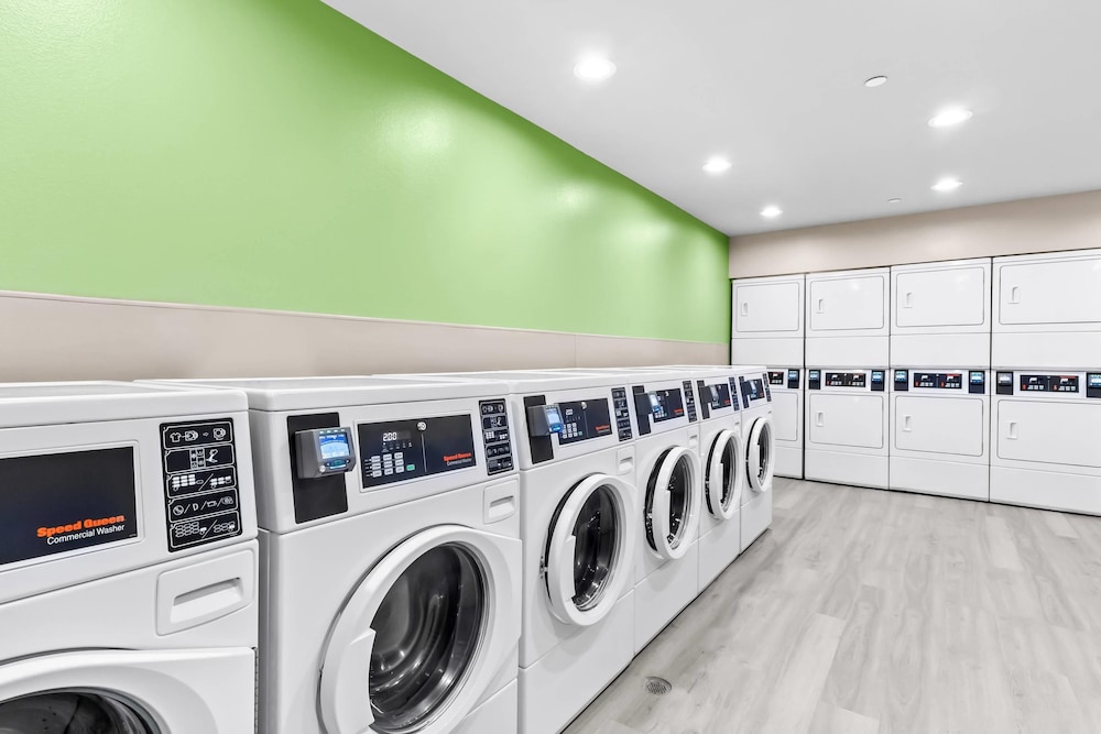 WoodSpring Suites South Houston Hobby 3/48