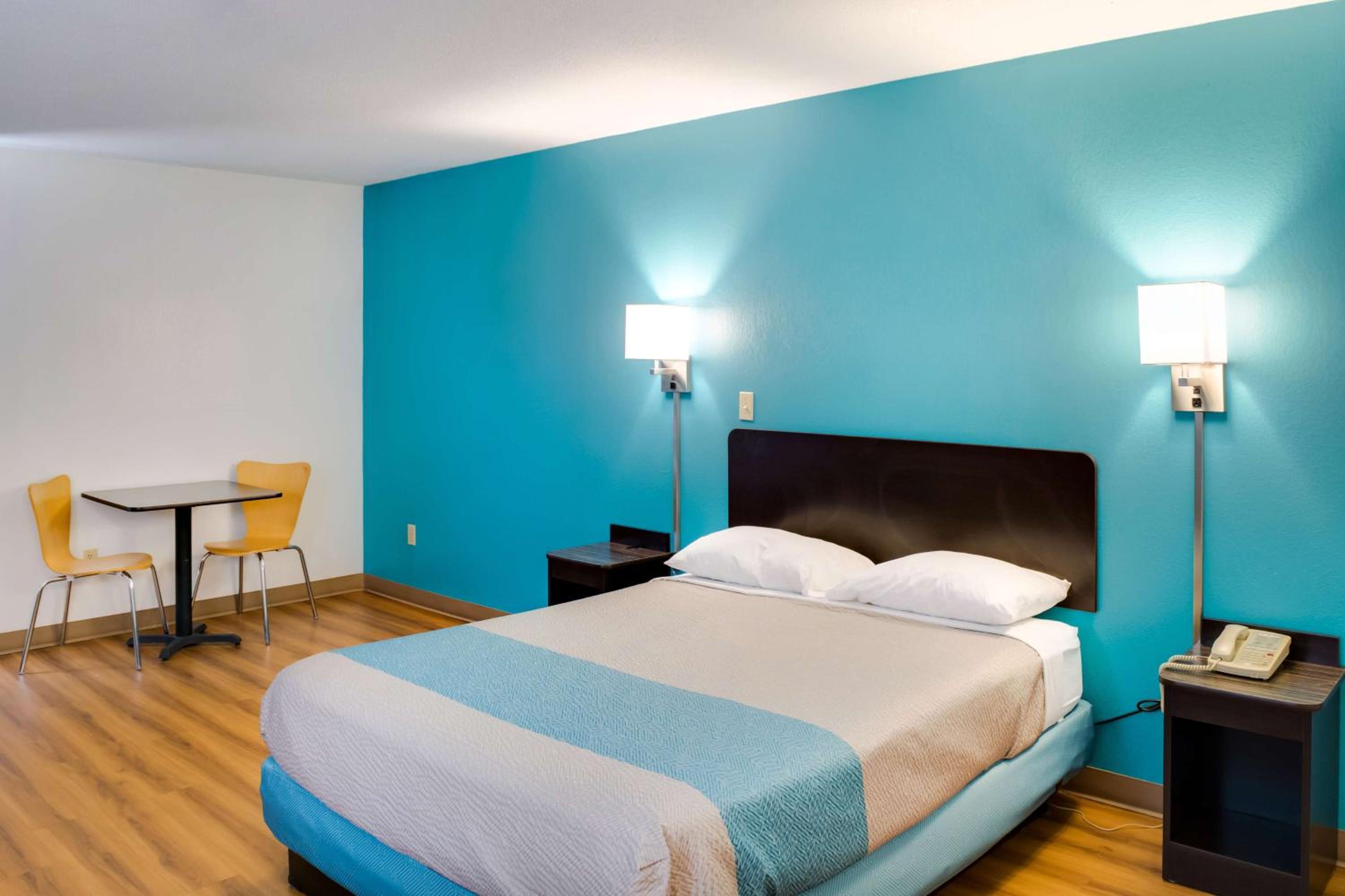 غرفة ديلوكس بسرير كوين، Motel6 Richmond, IN 2/6