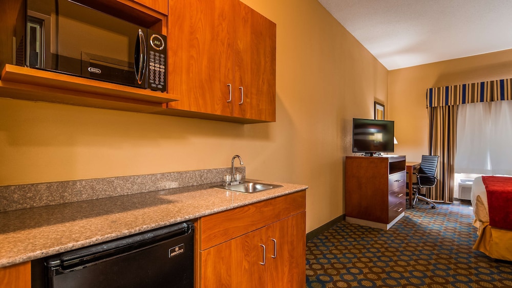 Best Western Troy Hotel 4/26