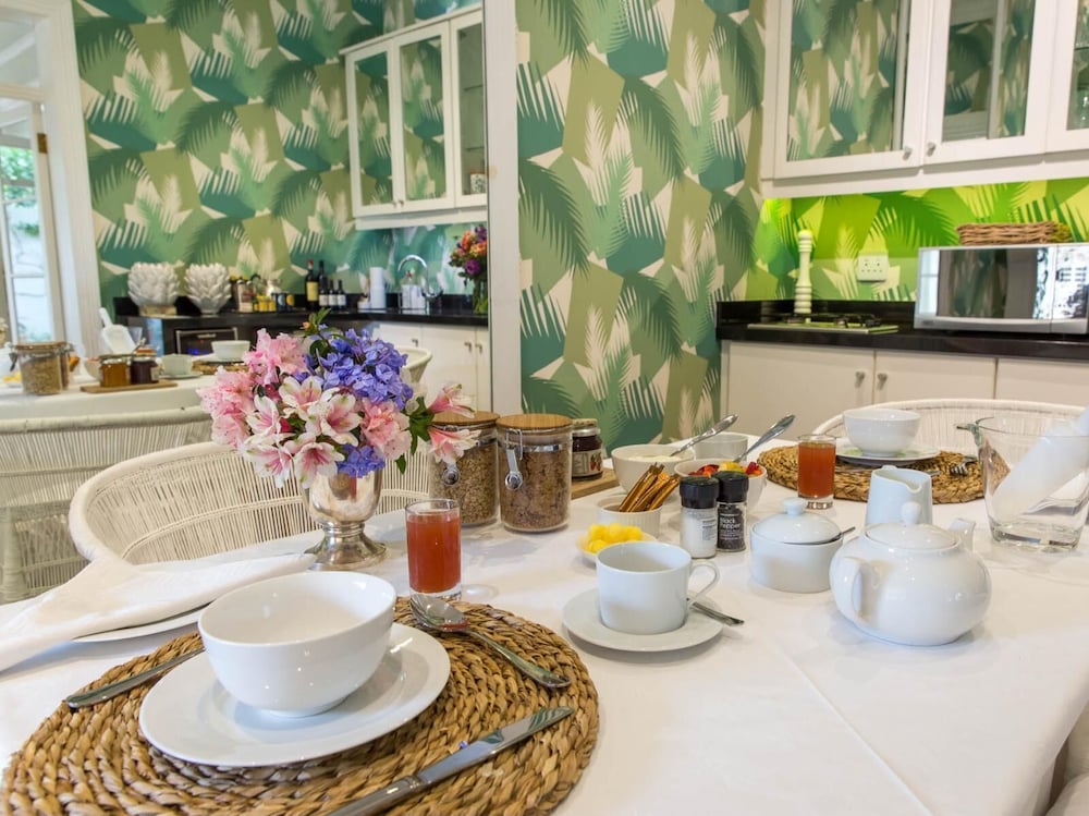Lexden Guesthouse 35/49