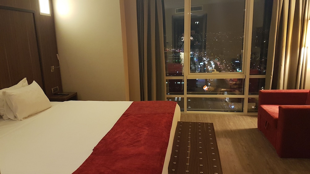 BUSINESS, KING BED, SEA VIEW