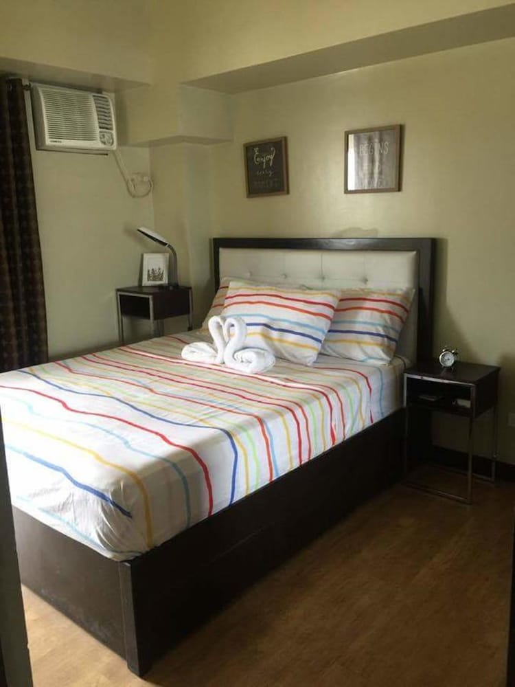 Your Home Away From Home Royal Palm 8/57