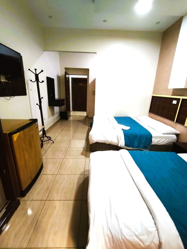 SUPERIOR, DOUBLE BED