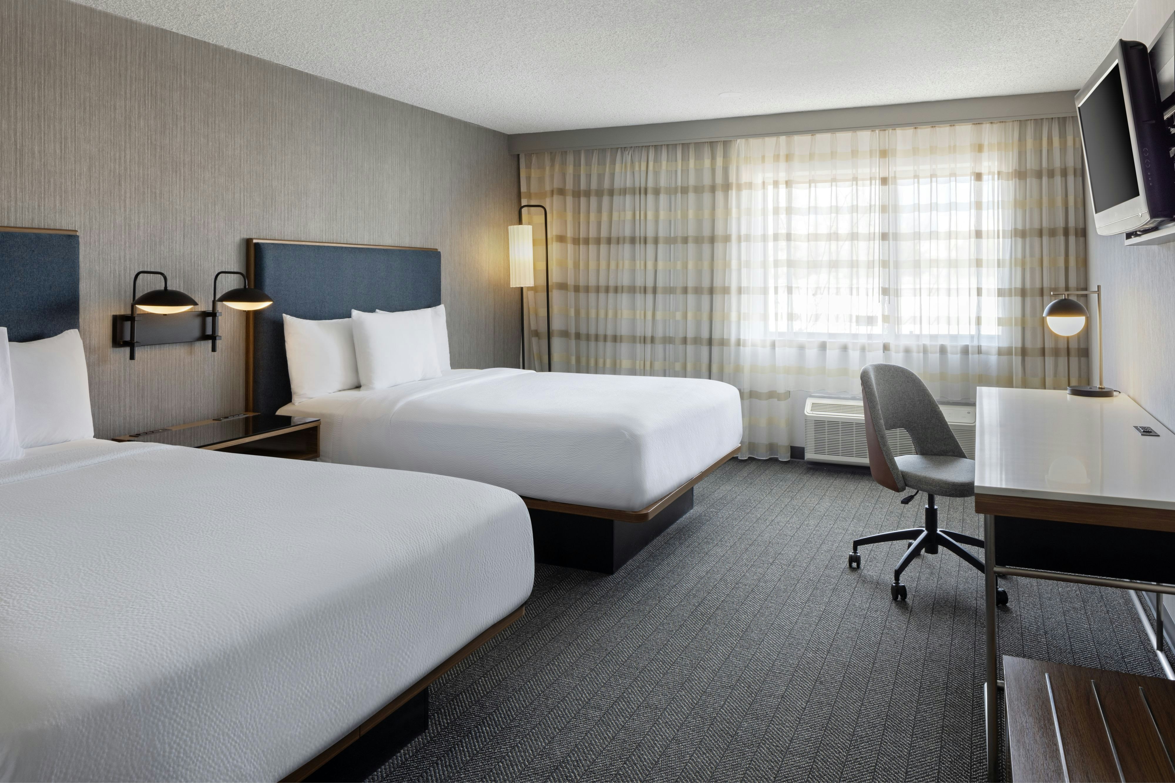 Courtyard By Marriott Santa Fe 11/50
