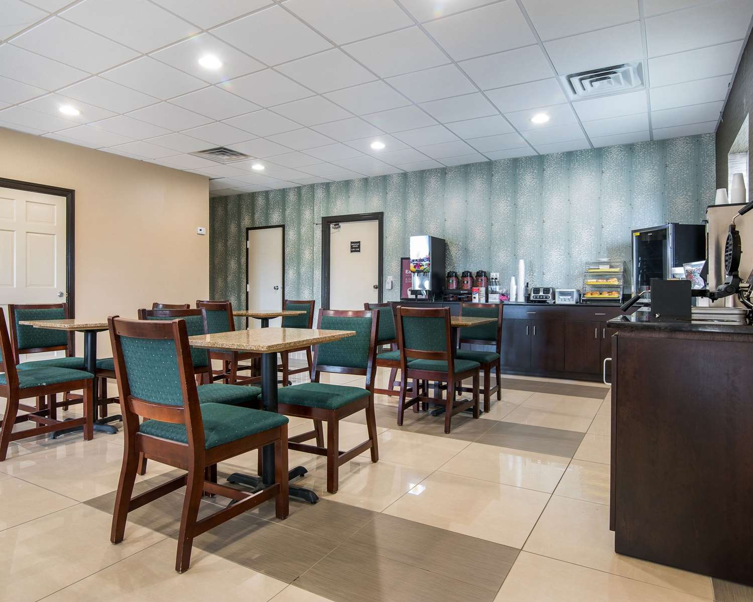 Royal Extended Stay Hotel 8/10