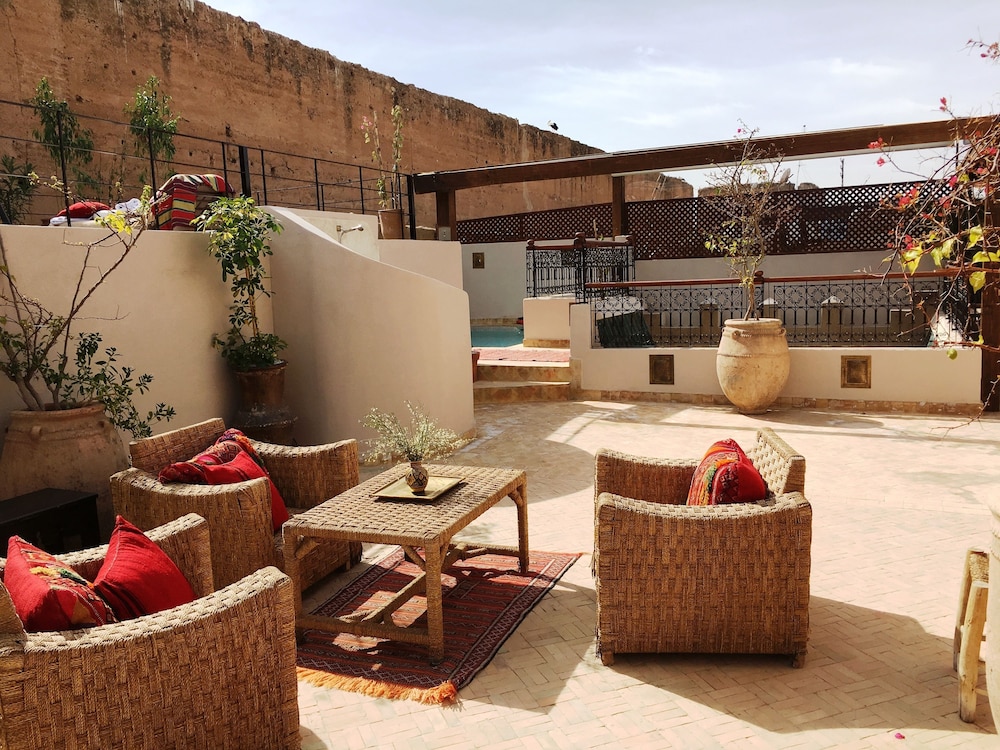Riad Carina 47/75