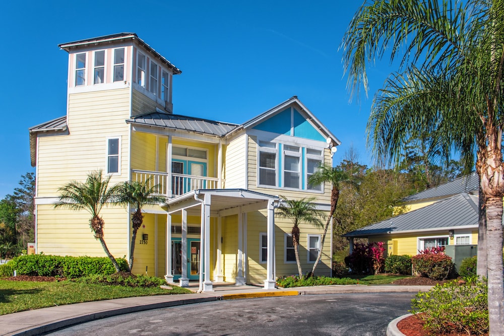 Barefoot N Resort 36/50
