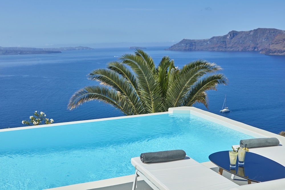 Villaki Oia 53/58