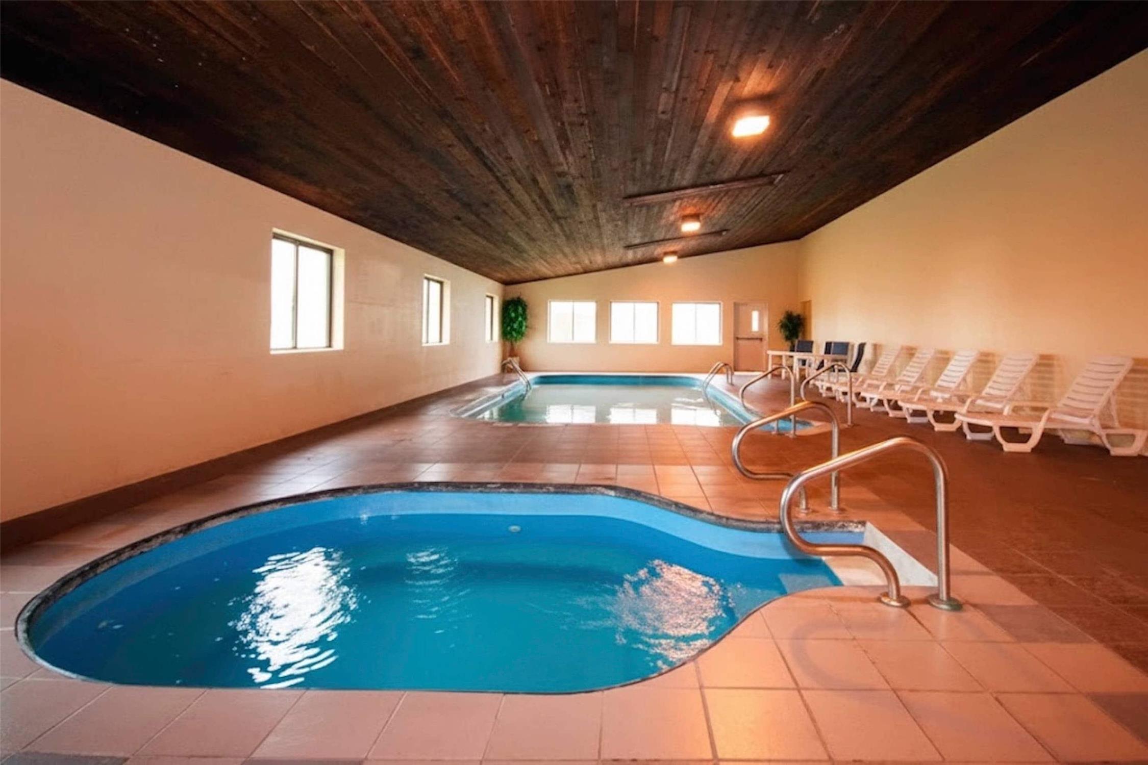 Quality Inn Milan Sandusky 24/38