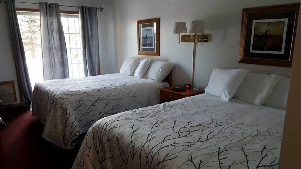 Amerivu Inn And Suites New Richmond 18/60