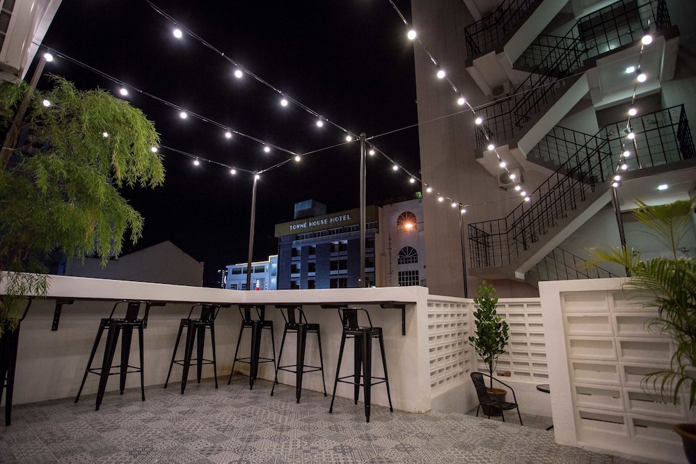 The Southern Boutique Hotel 25/28