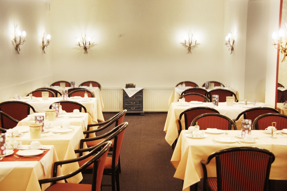 Centro Hotel Royal 28/33