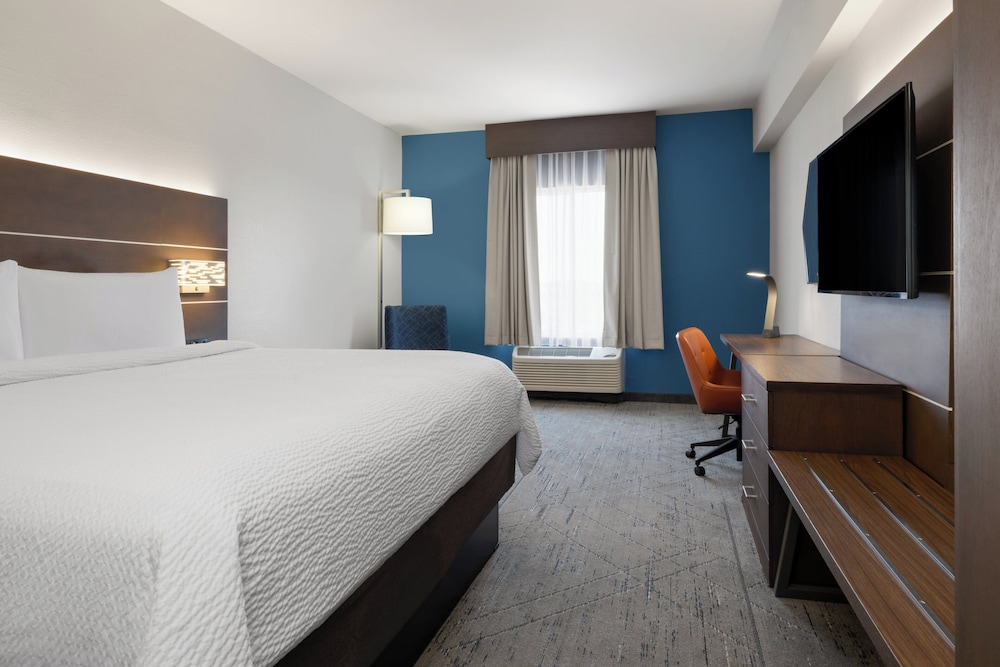 Standard, King Bed