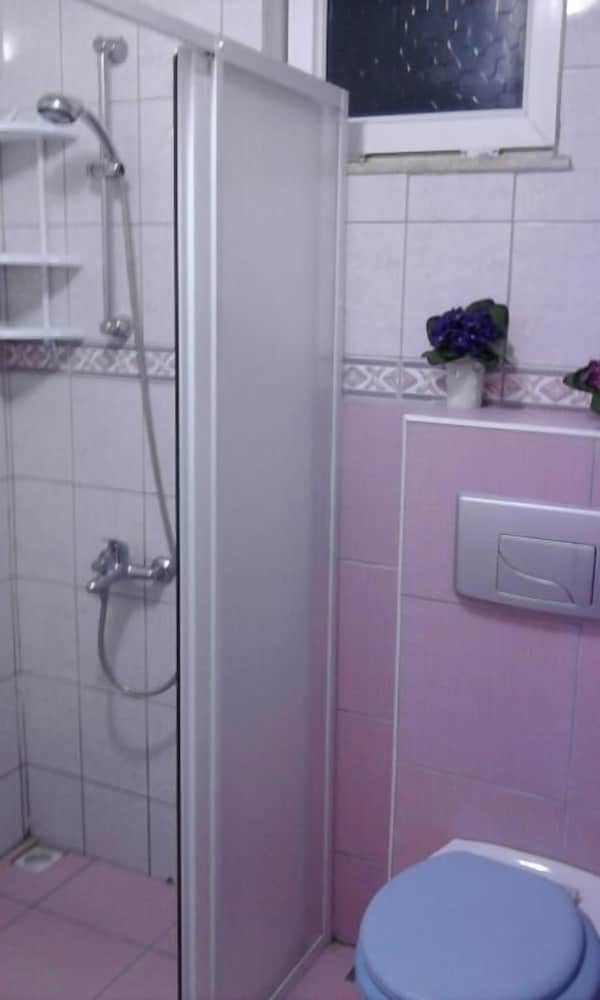 Yucesan Hotel 49/50