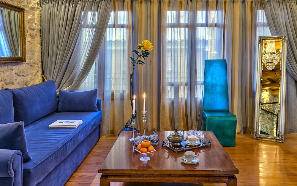 Avli Lounge Apartments 31/75