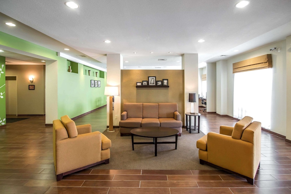 Sleep Inn & Suites Haysville - Wichita South 44/58