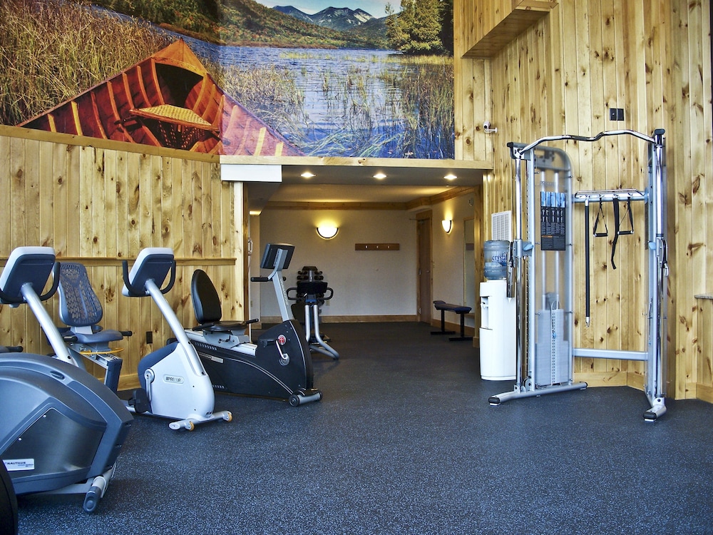 Crowne Plaza Lake Placid 33/67